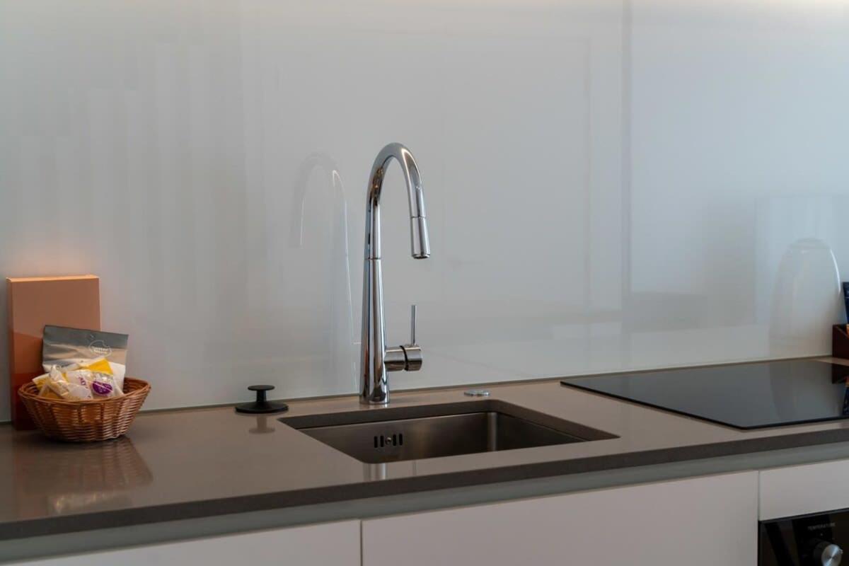 Alps And Lake Retreat Wanaka Albert Town Εξωτερικό φωτογραφία