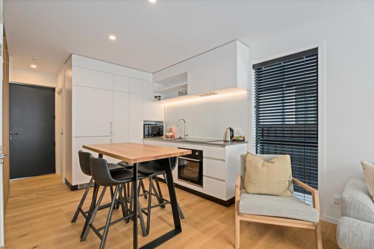 Alps And Lake Retreat Wanaka Albert Town Εξωτερικό φωτογραφία