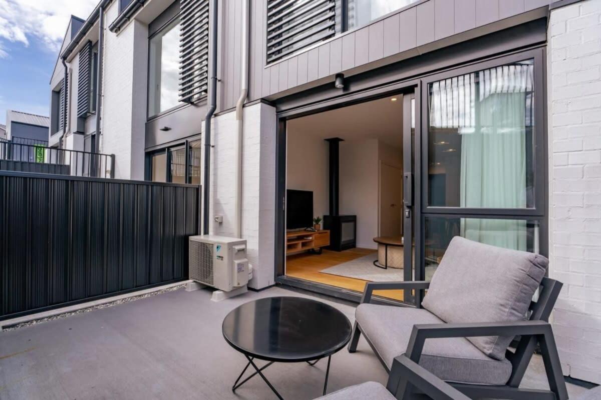 Alps And Lake Retreat Wanaka Albert Town Εξωτερικό φωτογραφία